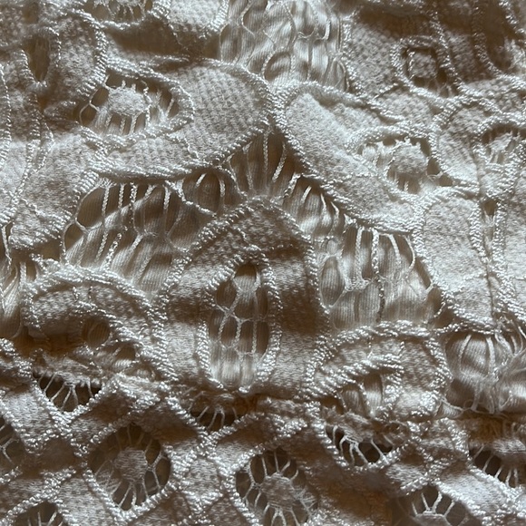 Set of two , lace bralettes with adjustable straps, size extra-large. - Picture 3 of 16